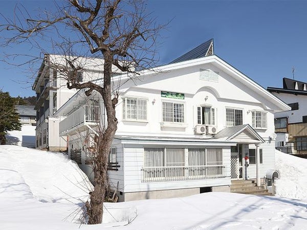 ■●夜発バス 戸狩温泉 12・1月出発セール フォーシーズン(1泊4日)1